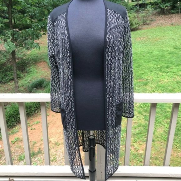 Chico’s Open Weave Kimono, Sequins Black/White Weave, Chico's Size 0 Reg 4/6 - Picture 2 of 6